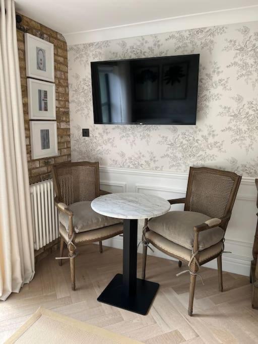 Boutique Style Self Contained Annexe With Garden Apartment